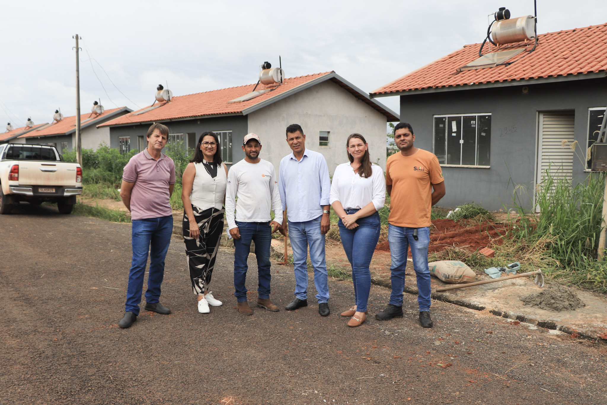 Vereadores acompanham obras do Habitacional Esperança em fase de conclusão