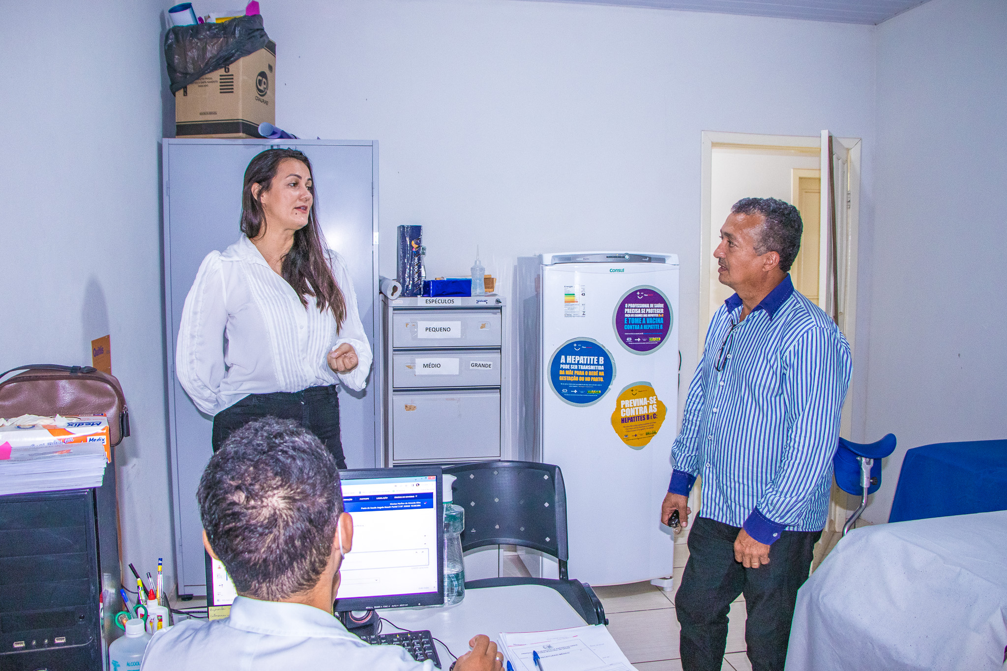 Presidente e Vereadores visitam posto de saúde do bairro Jorge Teixeira.